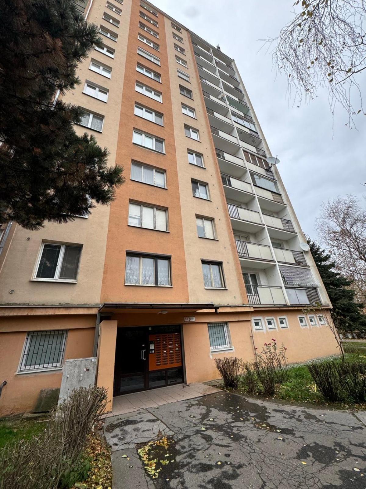 Apartman Sabo Komenskeho 科希策 外观 照片